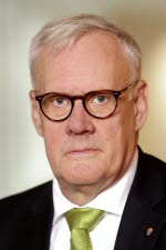 ladda ner porträtt 2 av Håkan Olsson