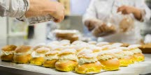 Tillverkning av semlor